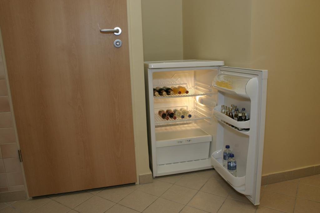 Kucko Panzio Gyor Apartment Екстериор снимка